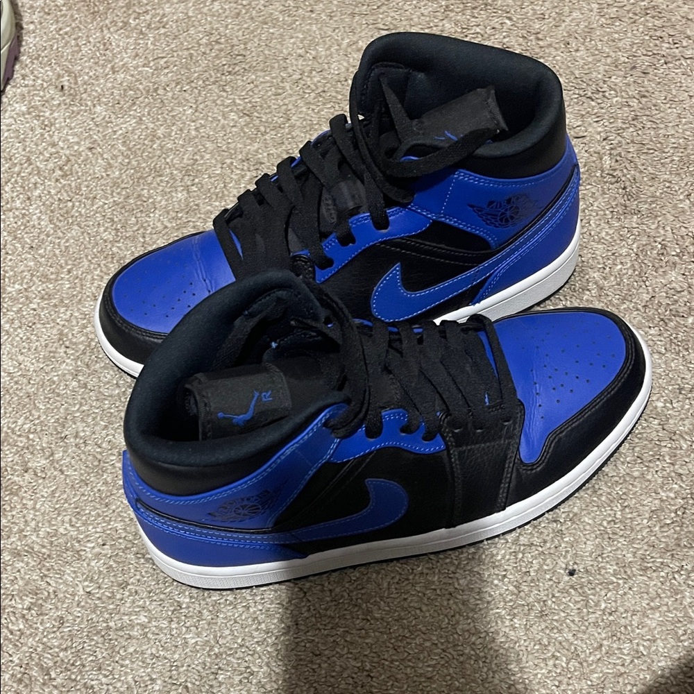 Jordan 1 Men’s Black and Blue Sneakers - Picture 4 of 4